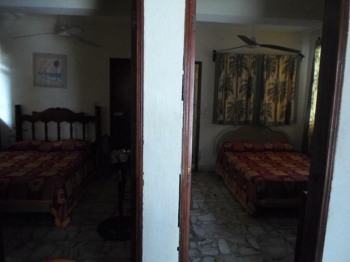 Casa De Huespedes Santa Fe Acapulco Hotel Bagian luar foto