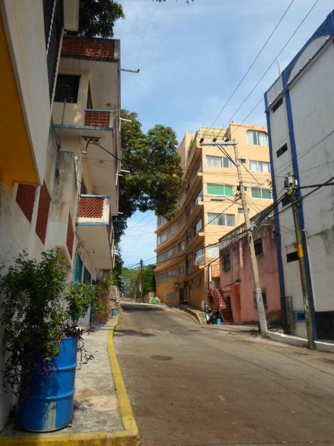 Casa De Huespedes Santa Fe Acapulco Hotel Bagian luar foto